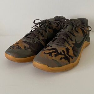 Nike Metcon 4 Men's Brown and Black Athletic Shoes